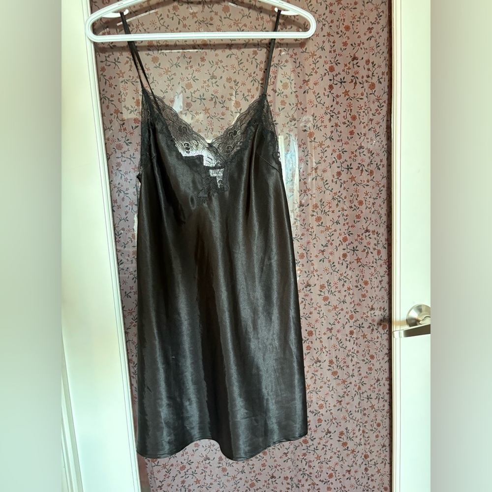 La SENZA Black Satin Lace Chemise